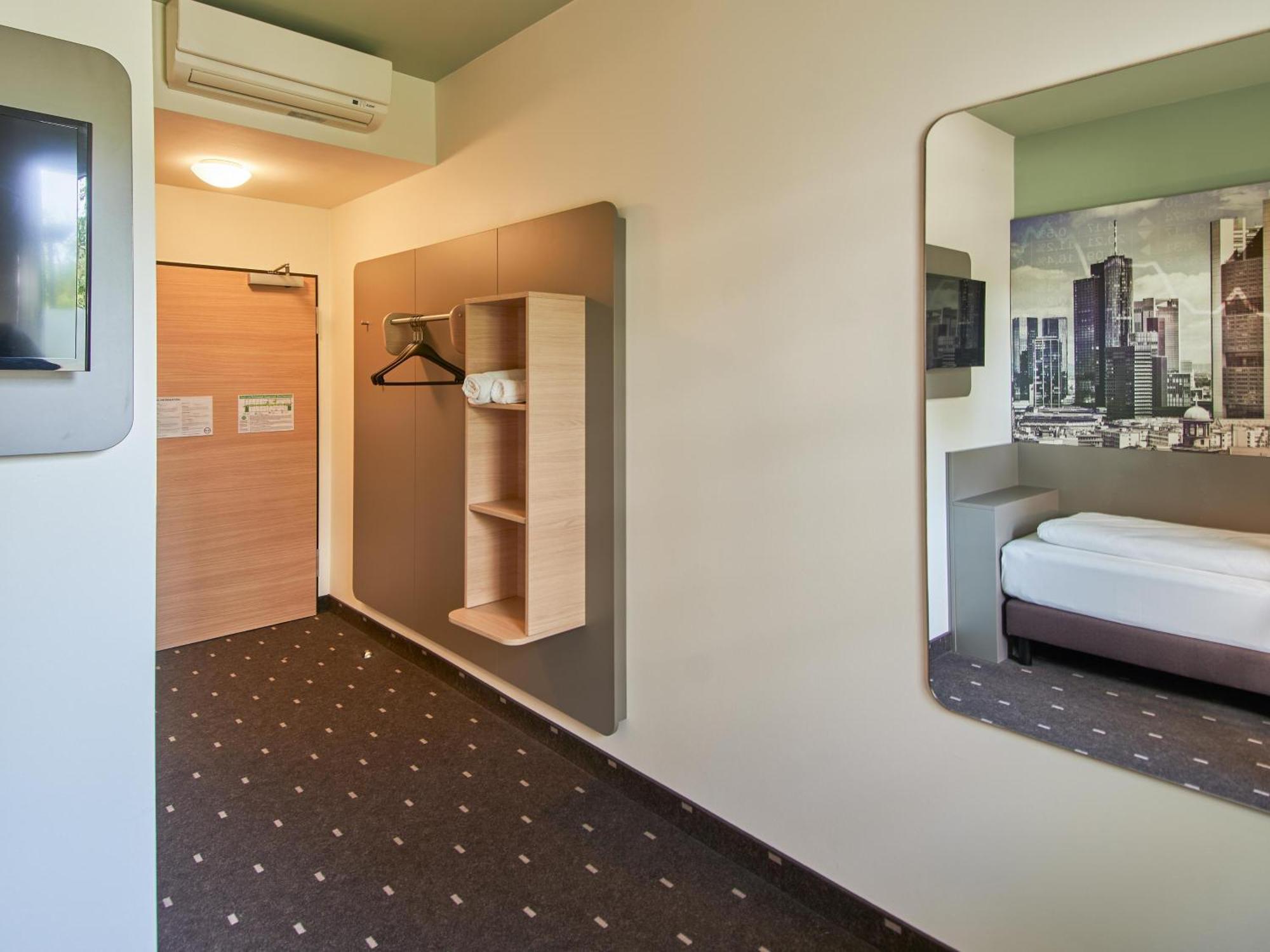 B&B Hotel Frankfurt-West Eschborn Luaran gambar